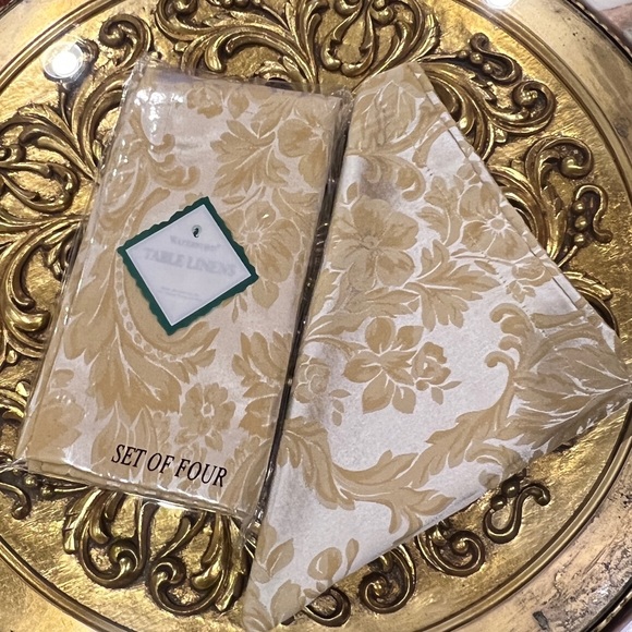 Waterford Kingscourt Set of 4 Napkins - Picture 4 of 10